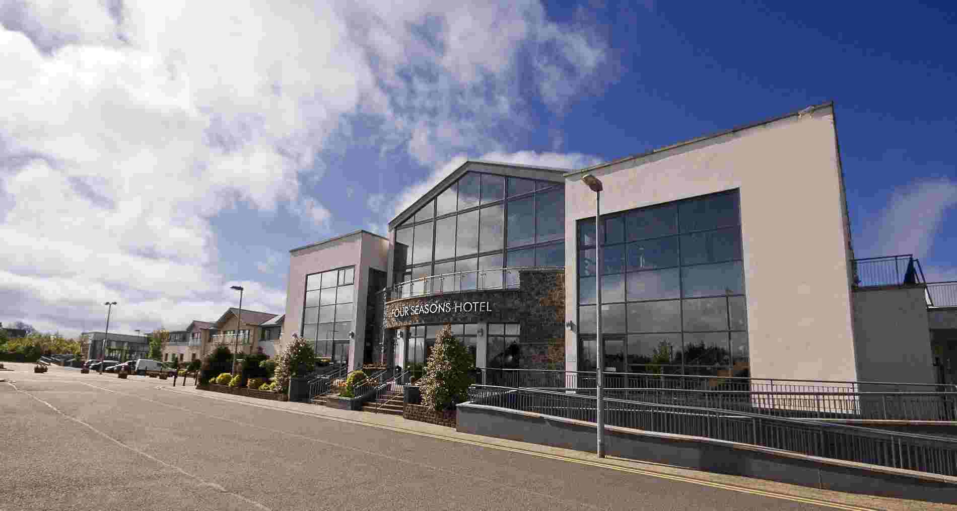 Four Seasons Hotel, Carlingford Exterior foto
